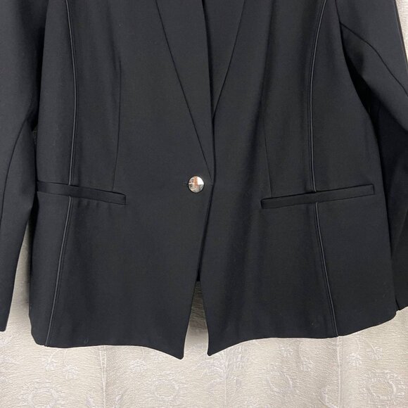Eloquii The Ultimate Stretch One Button Blazer black ponte suit jacket classic - Picture 4 of 9
